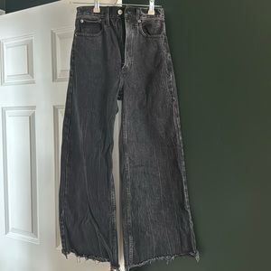Black Abercrombie Wide Leg cropped jeans